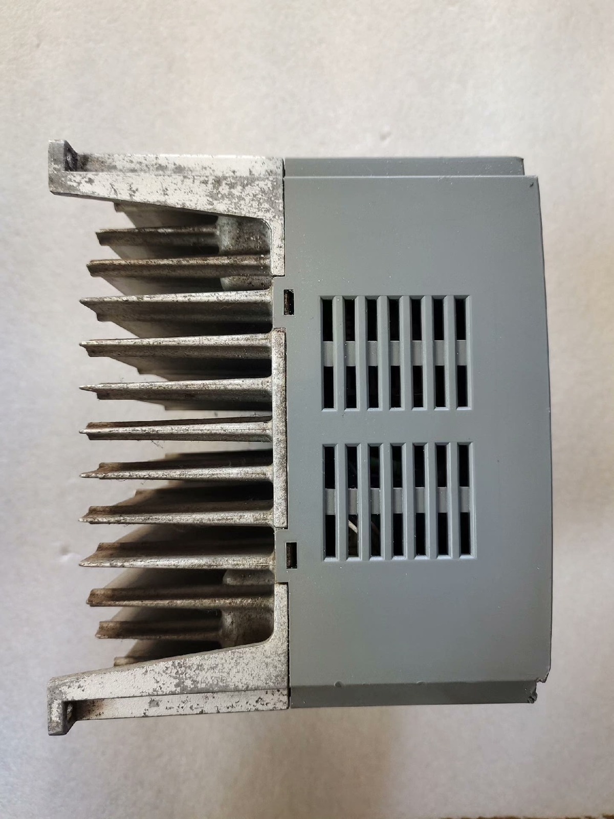 one N2-403-M3 2.2kw/380v Welcome counteroffer