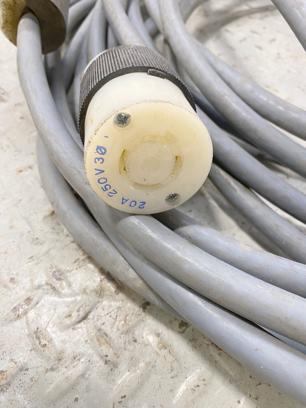 50 ft 4Wire/12ga Extension Cord with HUBBELL Plugs