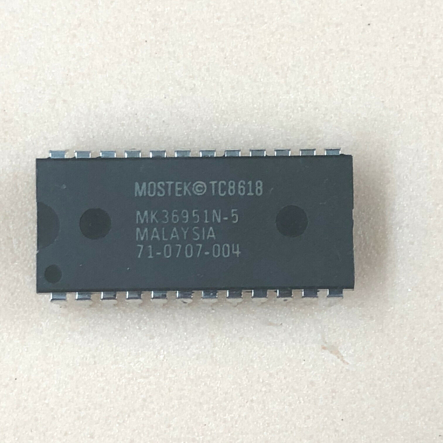 MK36951N-5 Mostek Integrated Circuit Lot of One