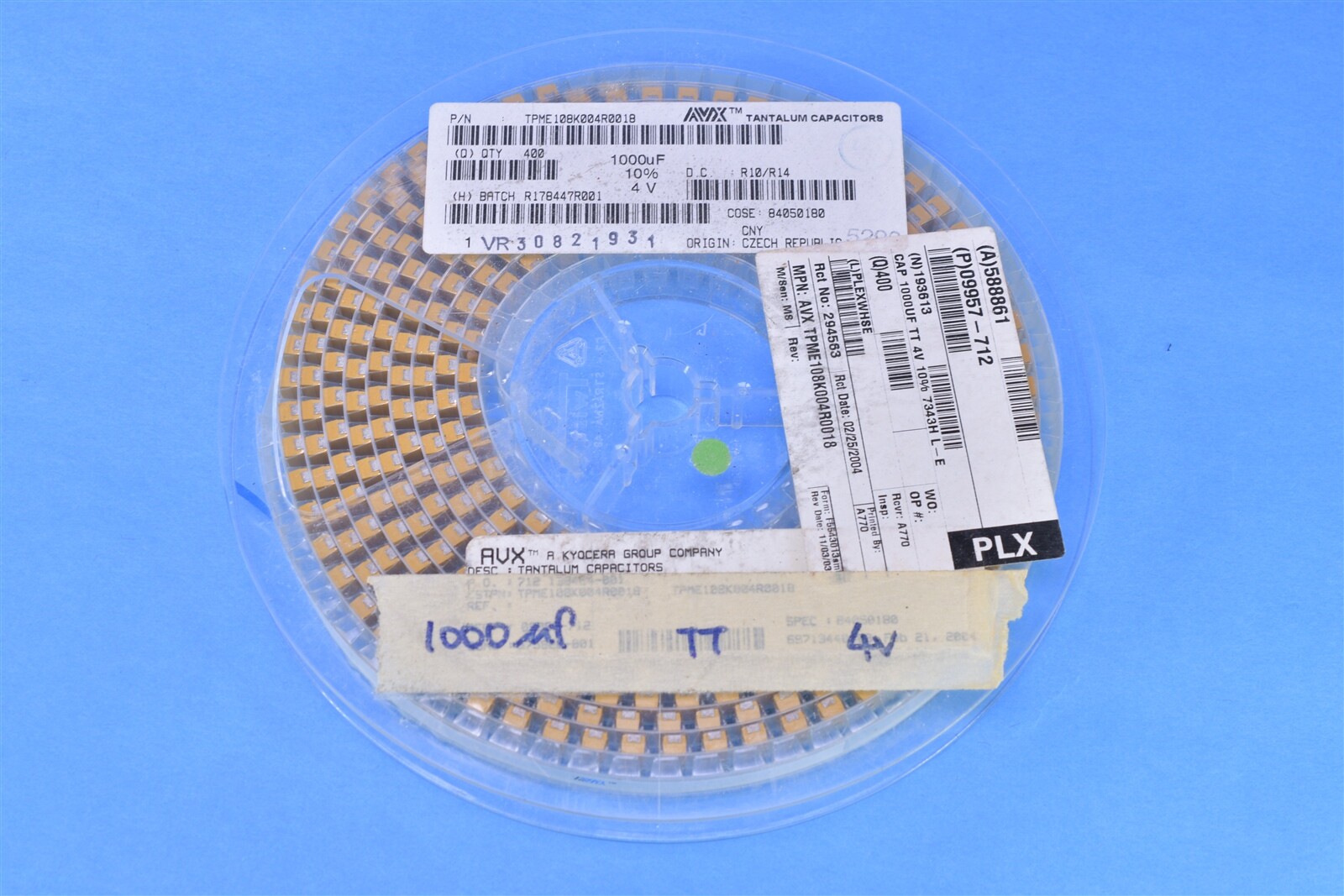 300 KYOCERA AVX 1000 µF Molded Tantalum Capacitors 4V 18mOhm ±10% -55°C~125°C