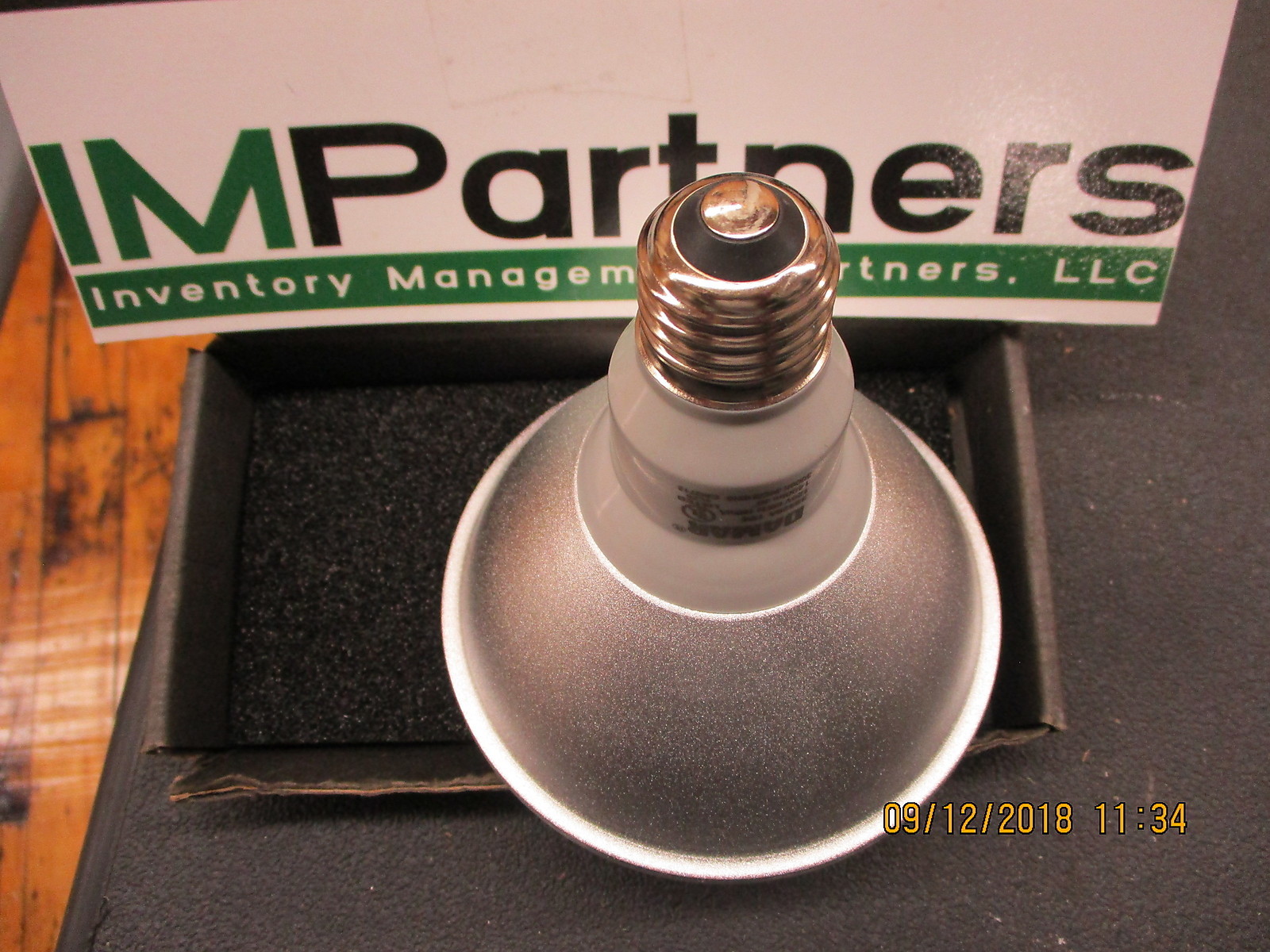 38826A Damar Lighting 18W PAR38 LED 3000K BRAND NEW! LOT OF 5