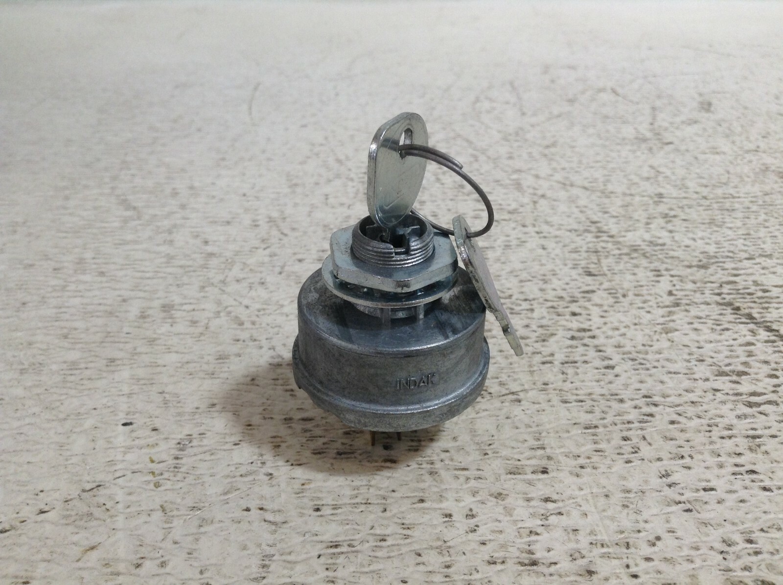 Indak 2 Pos Maintained 1 Pos Momentary Mower Ignition Key Switch New (TSC)