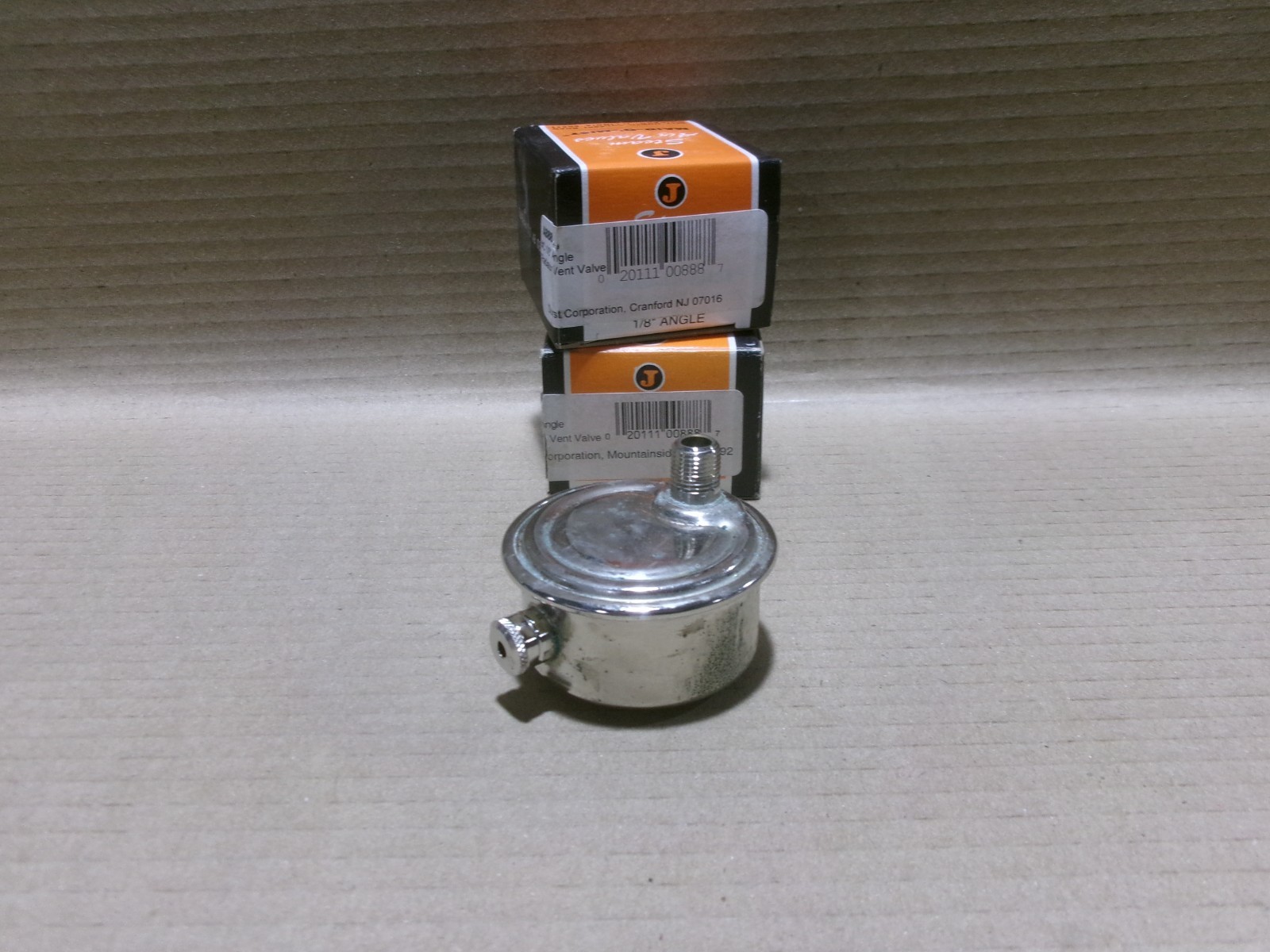 New Lot of 3 Maid-O-Mist A888 #C 1/8″ Angle Radiator Vent Valve AK