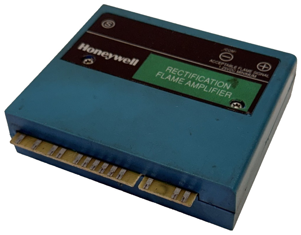 USED HONEYWELL R7847 A 1033 RECTIFICATION FLAME AMPLIFIER R7847A1033