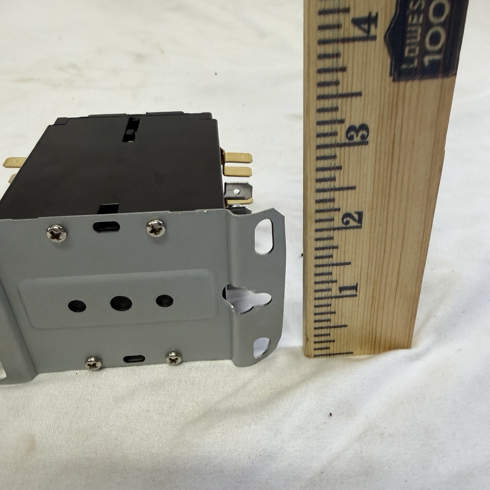 BAOMAIN Definite Purpose Contactor 3 Pole FLA 40 Amp 120V Coil AC