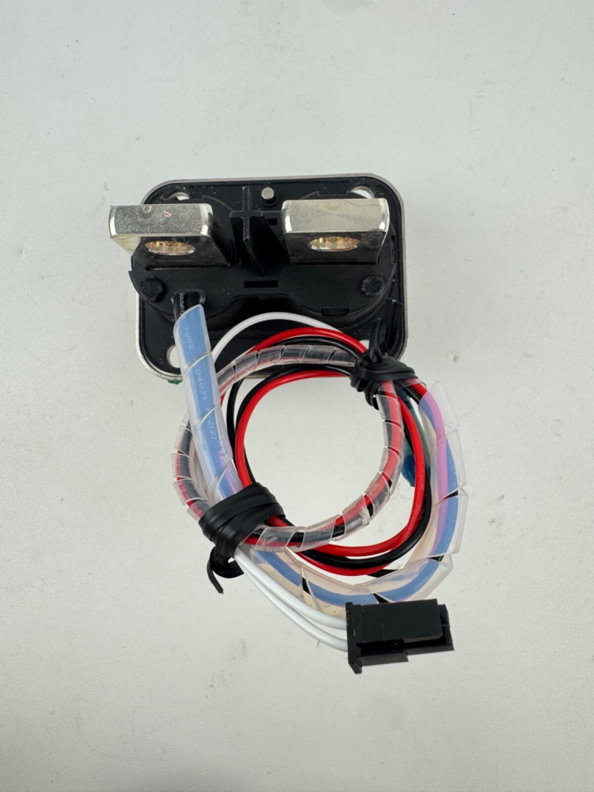 x(3) Amphenol PL082Y-301-10D8 EV Connectors 10MM 2 WAY RCP D8 BUSBAR HOLE Y KEY