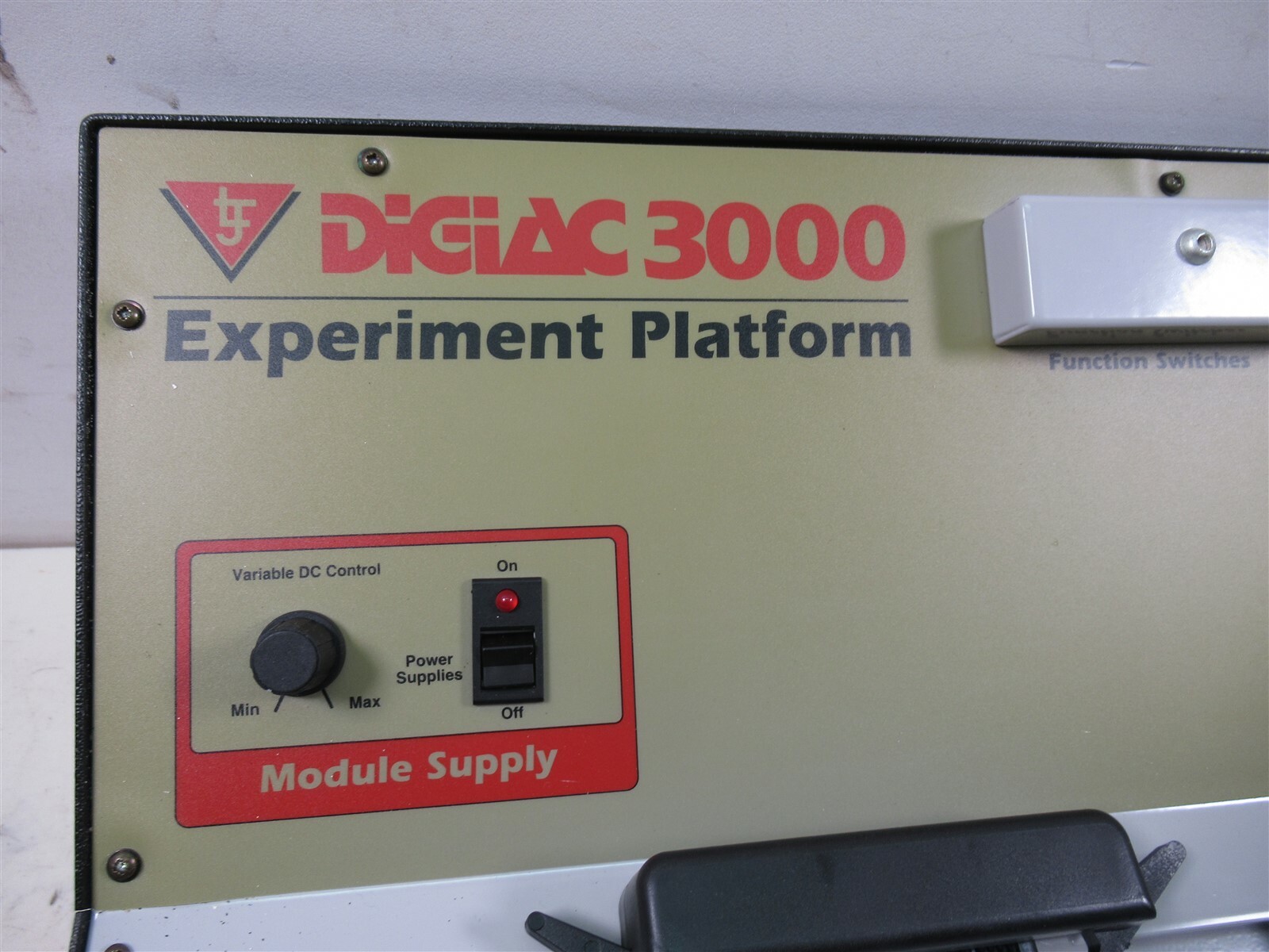 Digiac 3000 Experiment Platform Student Electronics Trainer LJ Tech w/ Accessory