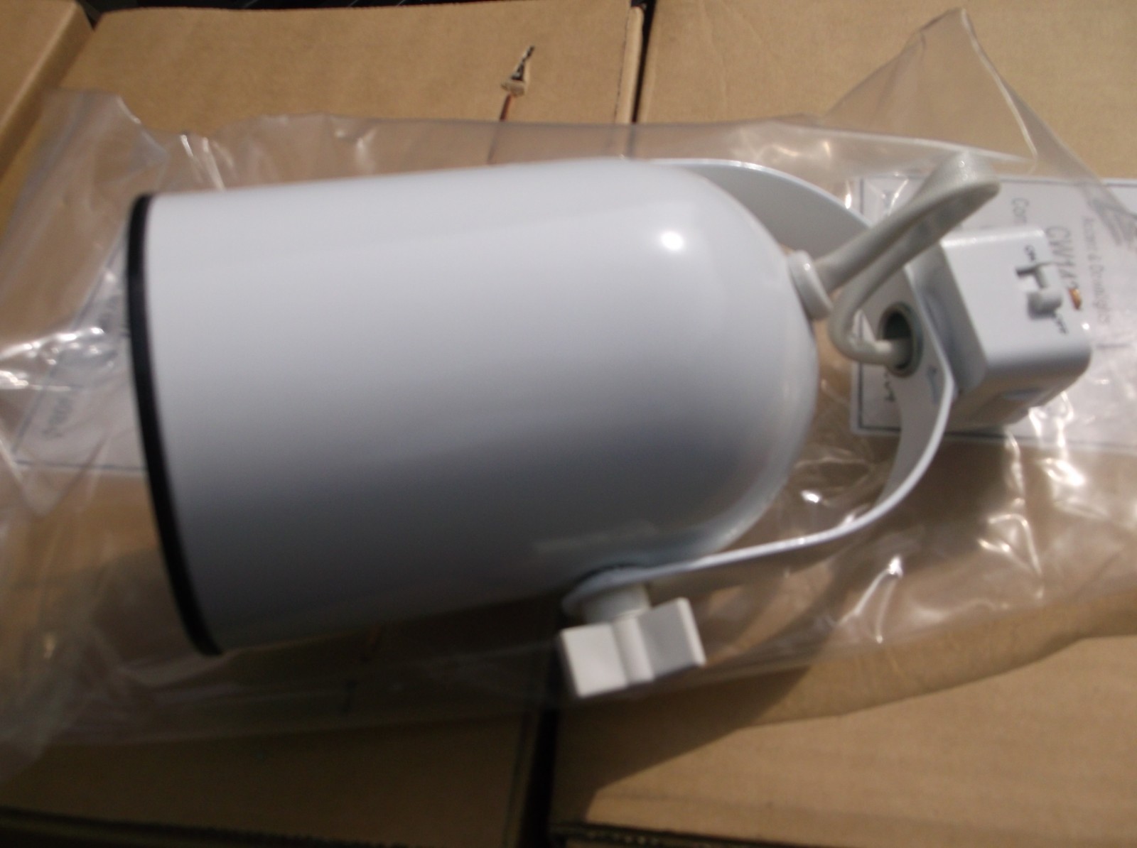 CR20W LSI Accent & Downlights Compact Roundback PAR20 White Flood Lamp Fixture