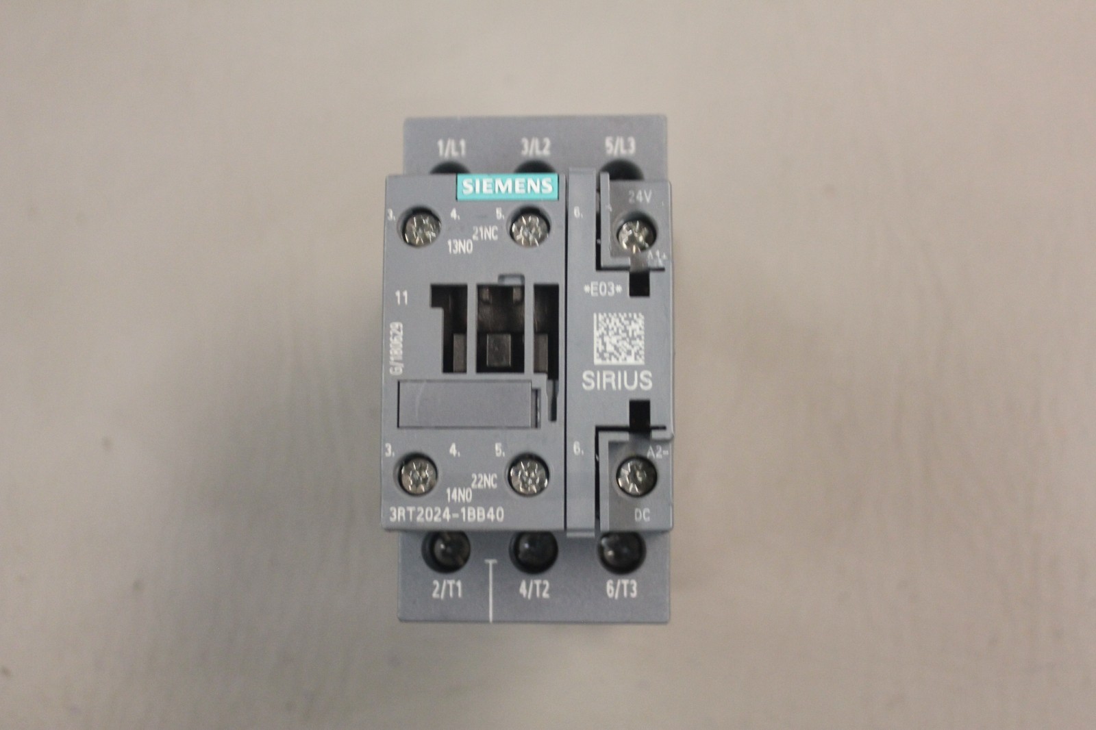 SIEMENS SIRIUS POWER CONTACTOR 3RT2024-1BB40