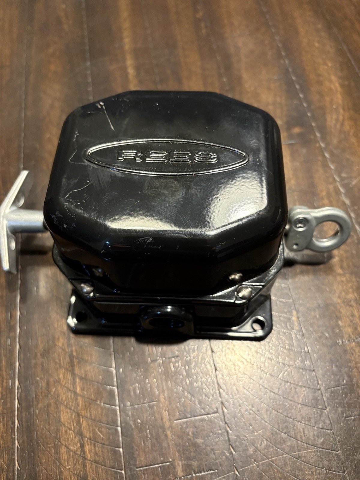 NEW REES 04944-200 CABLE OPERATED SWITCH -BLACK A60 AC15