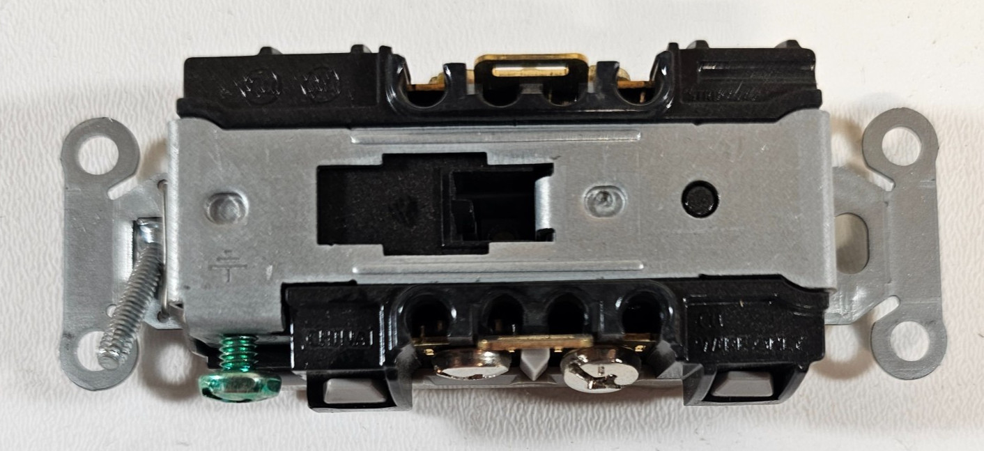 Hubbell 5362AG 20A 125V NEMA 5-20R Duplex Receptacle Gray Lot of 19 New