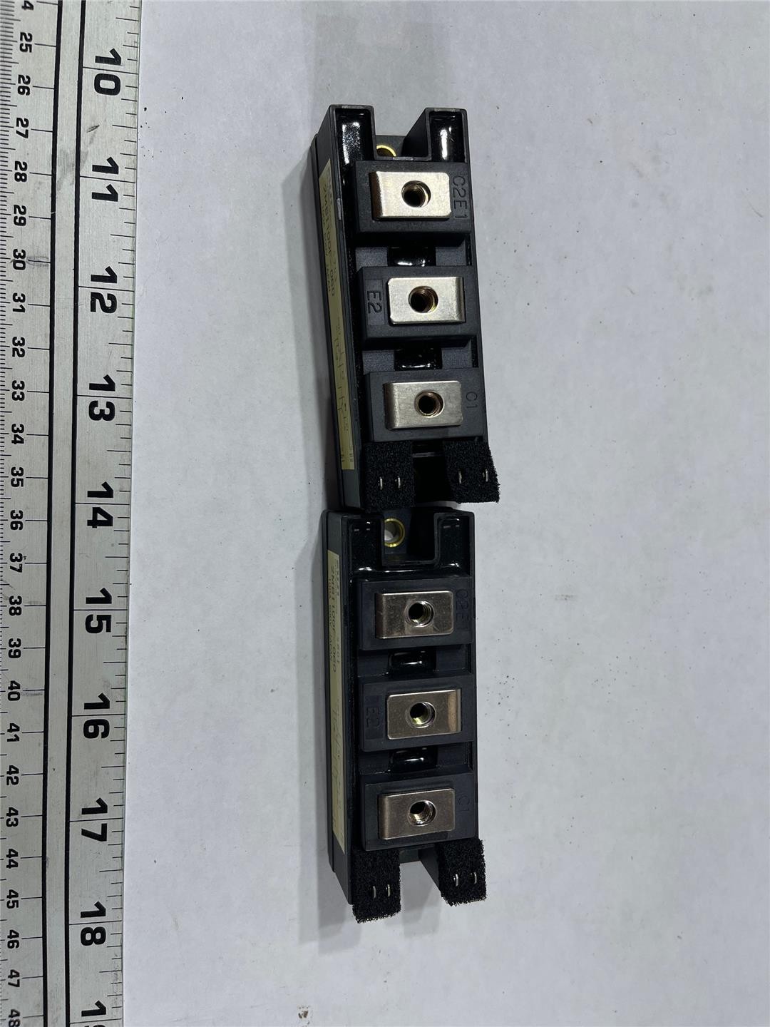 qty 2 Fuji 2MBI100F-060 – 600V 100A Dual IGBT Power Module