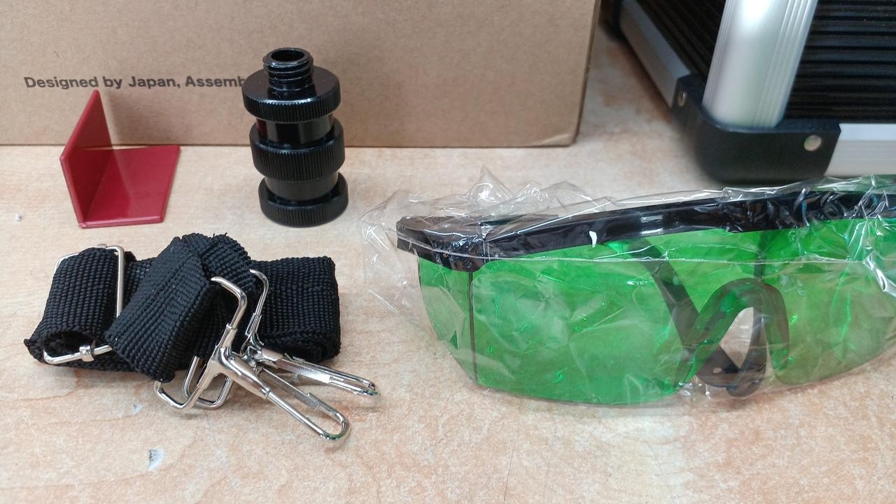 VOICE VLG-2X Laser Marker with Green Laser, High Visibility, 10m Accuracy