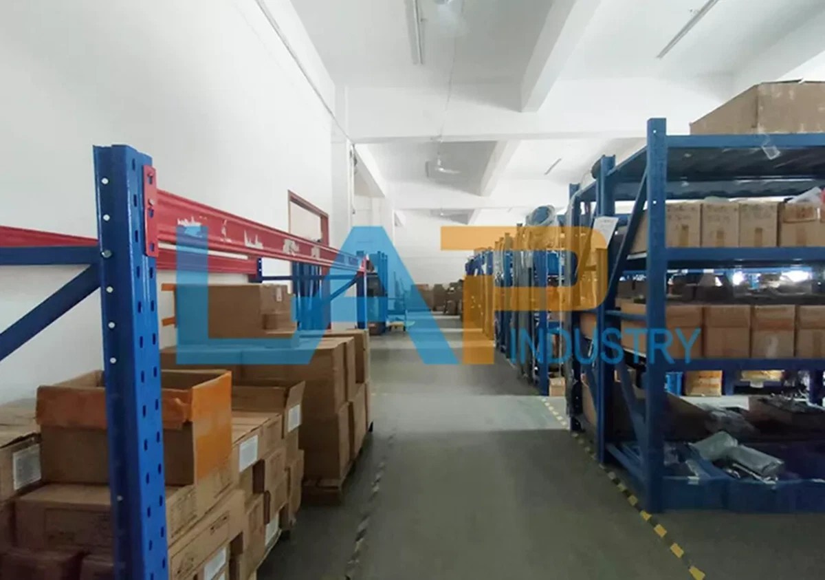 Qty:1 New DKI45*57*7/10 Iron shell skeleton dust-covered
