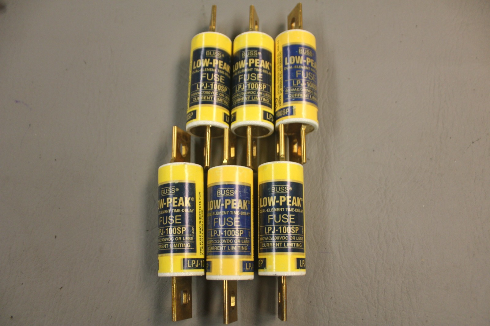 LOT OF SIX BUSS LOW-PEAK DUAL ELEMENT TIME DELAY FUSE LPJ-100SP