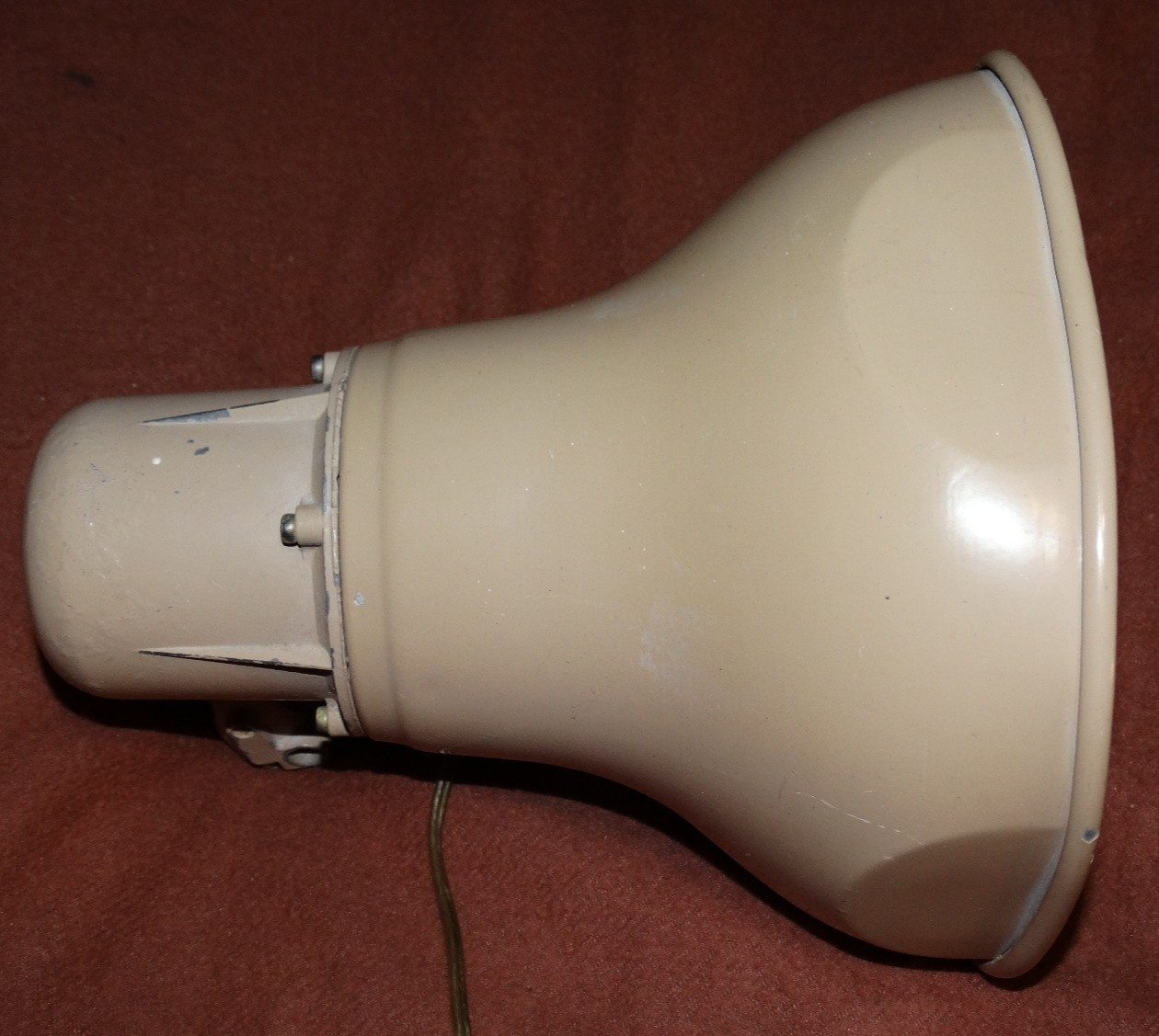 Atlas Sound PA speaker model AP-15T Varitap 25/70 volts 15 watt Tan Works Great!