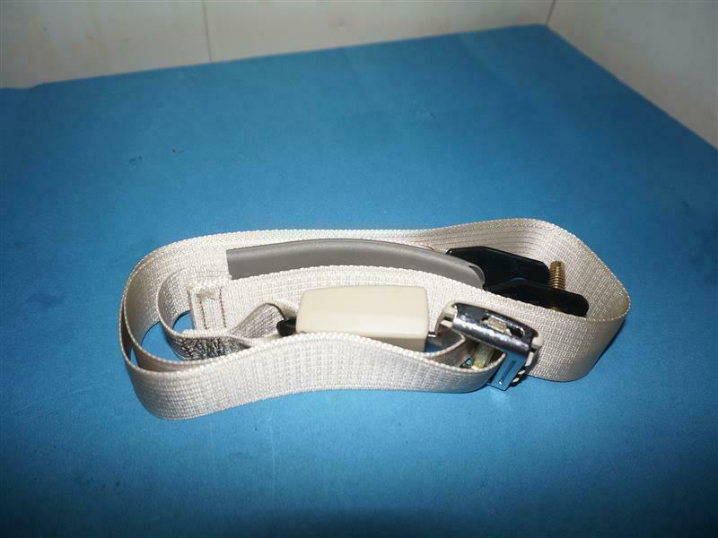 Ford 2L1Z-78611B60-AAF 2L1Z78611B60AAF SeatBealt Buckle NEW NOB