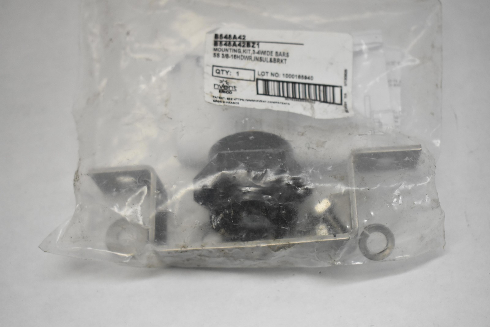 NVent ERICO B548A42BZ1 Mounting Kit 3-4 Wide Bars SS 3/8-16 Hardware Brkt