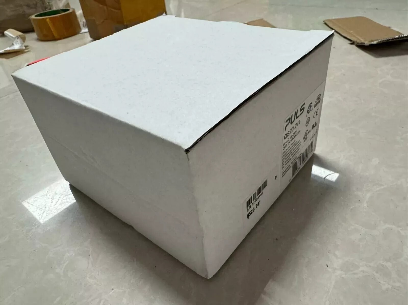 1PCS QS20.241 New In Box 1PCS Free Expedited Ship，free shipping