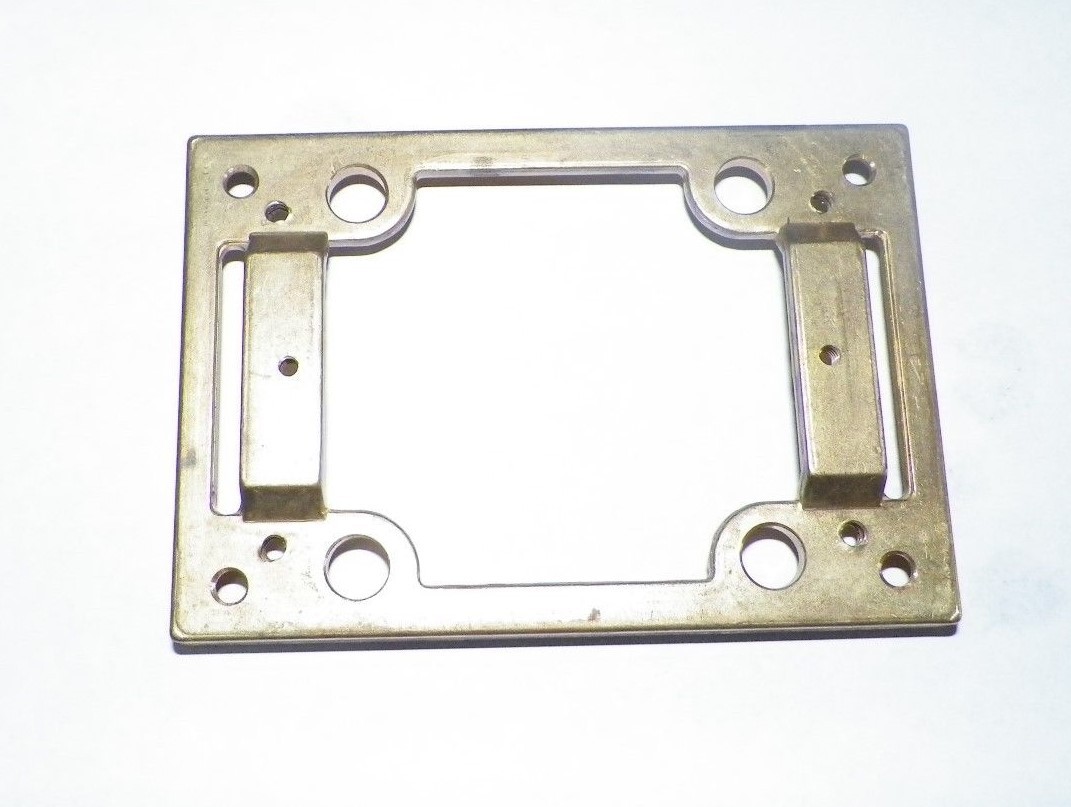 STEEL CITY BRASS CARPET PLATE FLOOR BOX TILE PLATE 1G P64