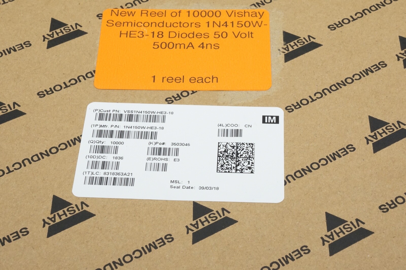 New Reel of 10000 Vishay Semiconductors 1N4150W-HE3-18 Diodes 50 Volt 500mA 4ns