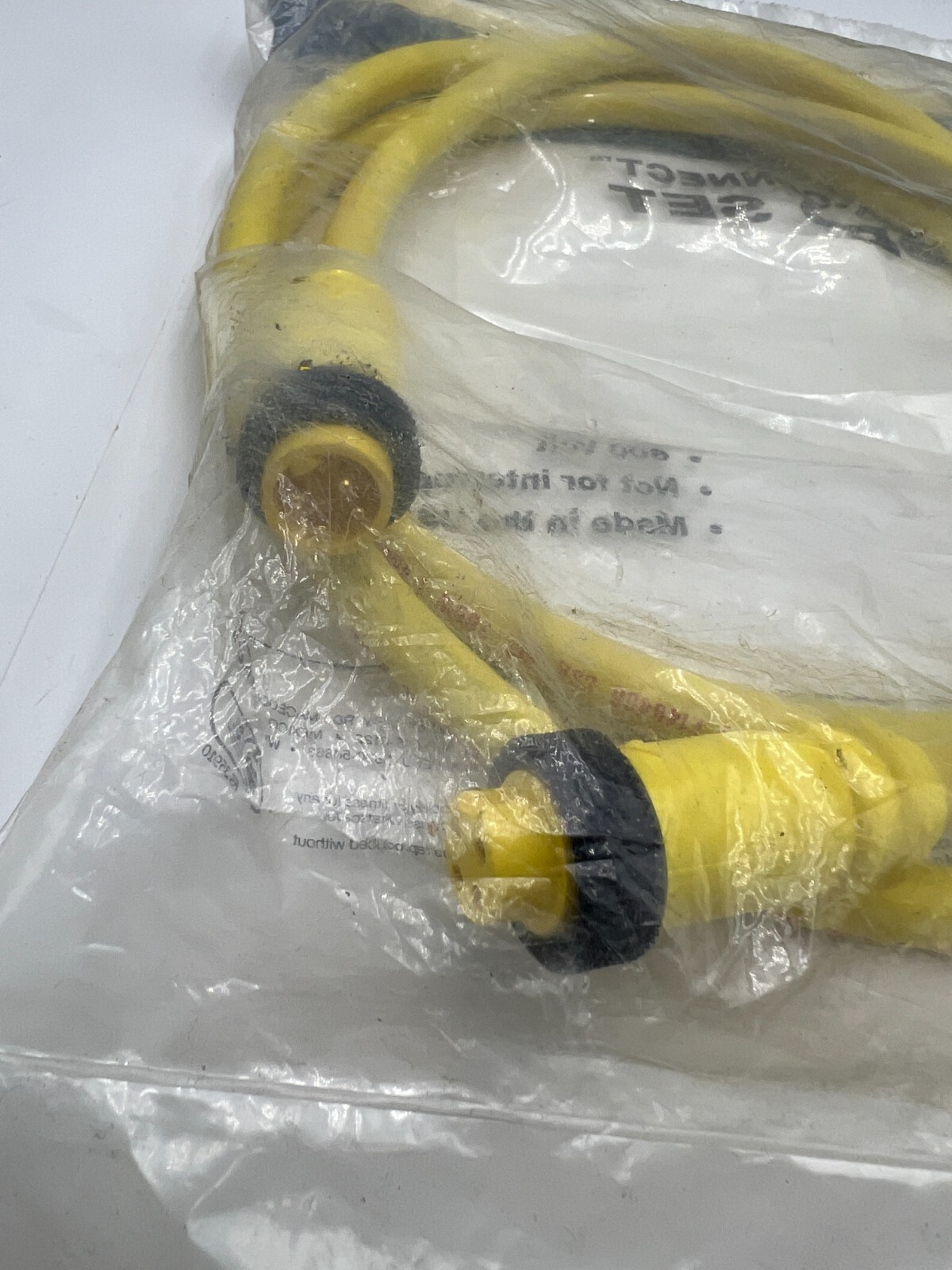 TPC Wire & Cable Super-Trex CordSet Mini 16/4 Male/Female 6 Ft CL24E05F006