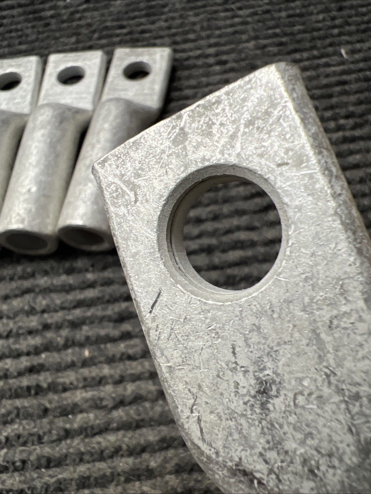 Box Of 6 Burndy YJA4/0T12 Terminal Lug 1/2in