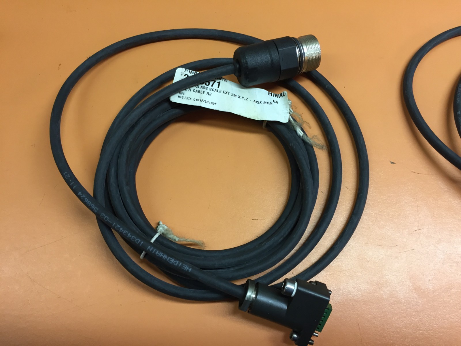 NEW HEIDENHAIN GLASS SCALE ADAPTOR CABLE L191F LC192F id343421-03 568624 11 21