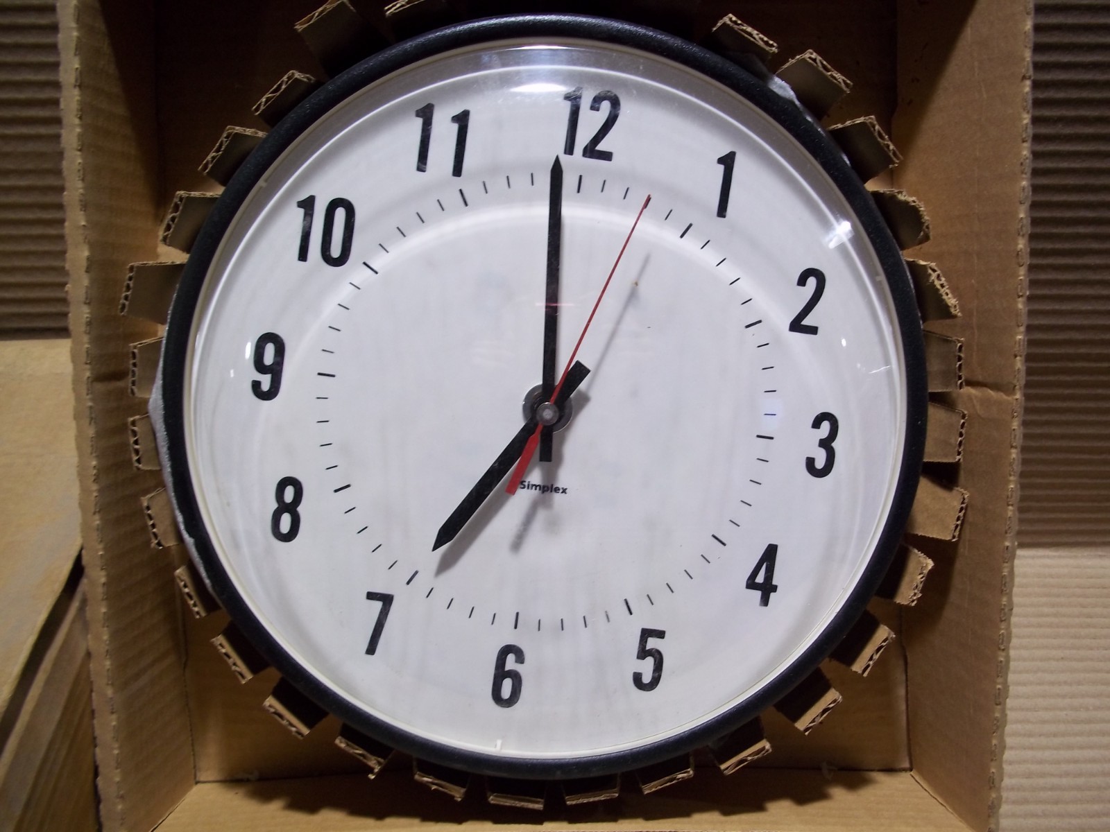 NEW Simplex 6310-9221 Wall Clock 1-12 0643512
