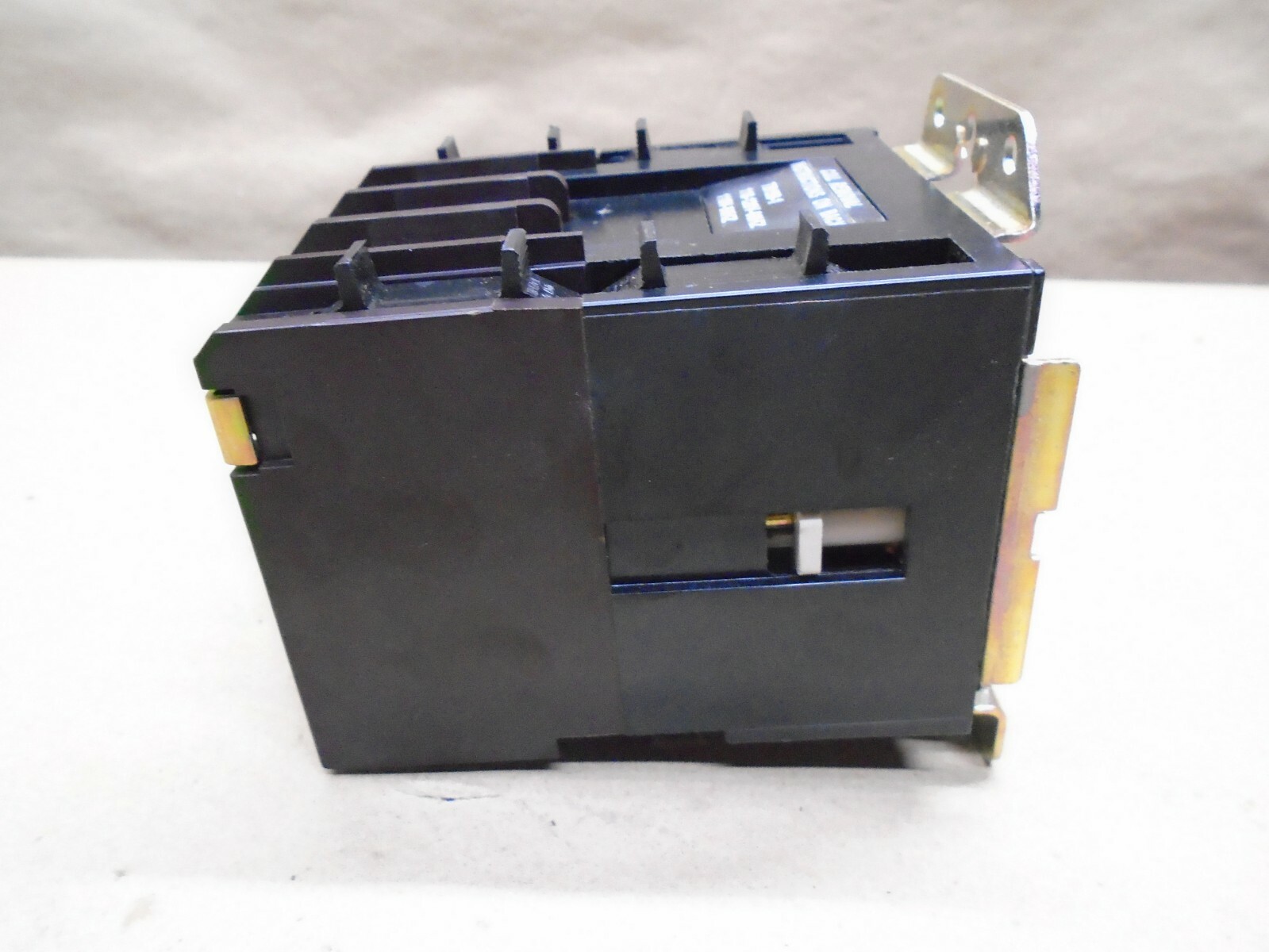 NEW Joslyn Clark T77U011-76 AC Magnetic Contactor Starter Size 1 30 Amp 1 Pole