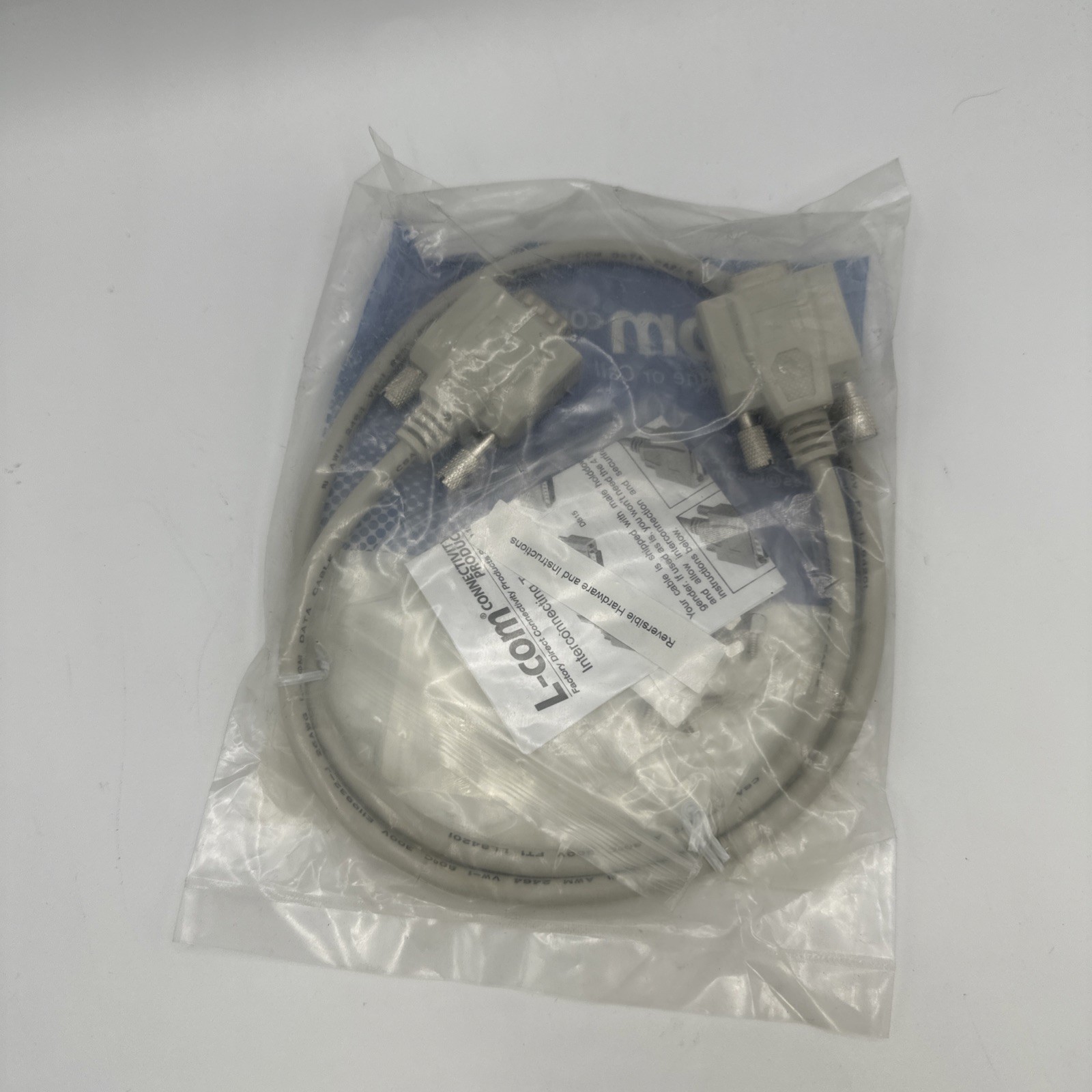 L-Com CRMN9MF-2.5 Cable