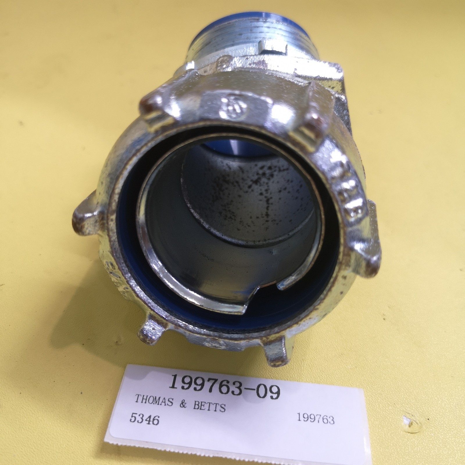 (1 PCS) THOMAS & BETTS Connector 5346 Loose