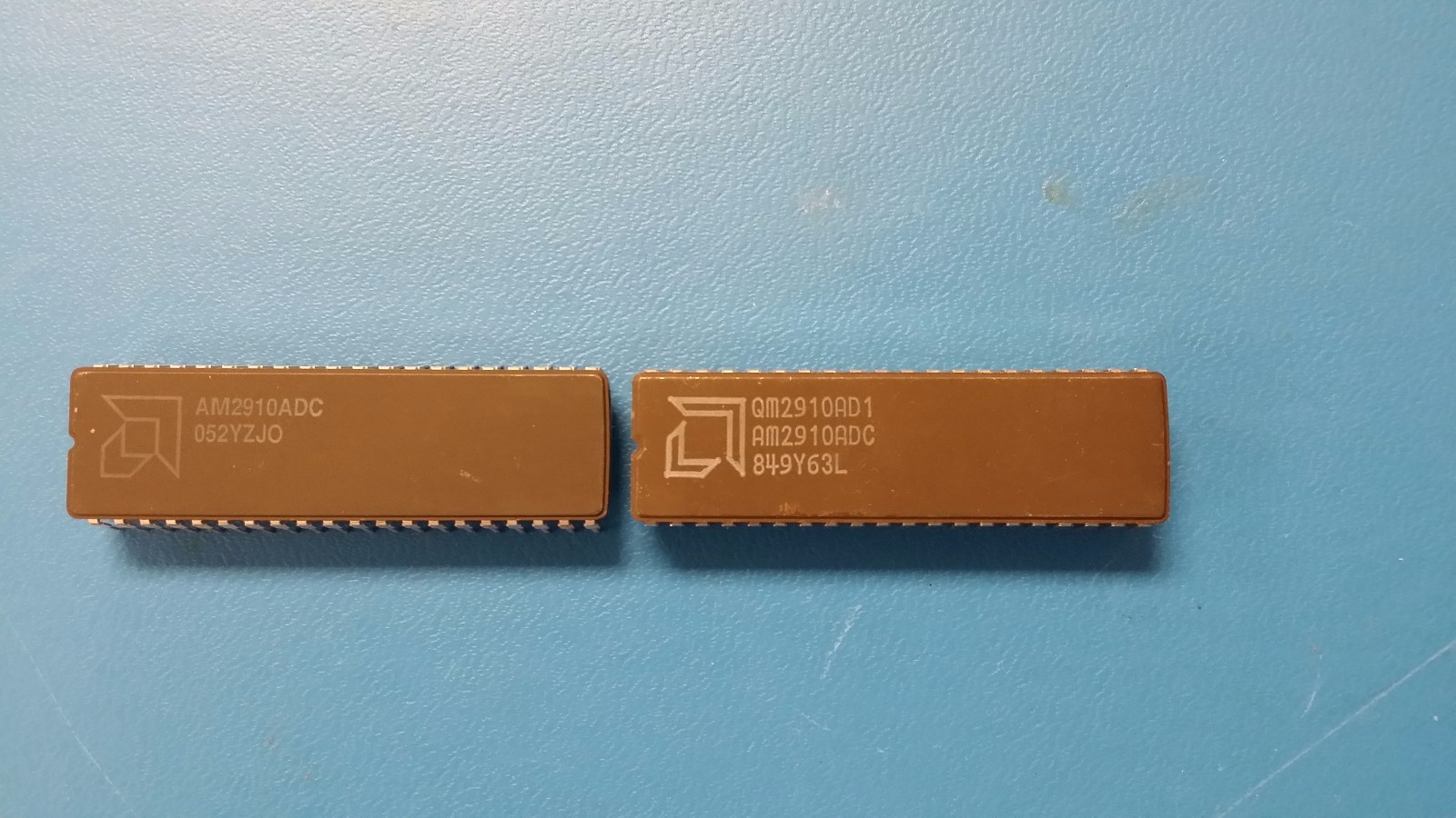 (1 PC) AM2910ADC AMD 12-BIT, MICROPROGRAM SEQUENCER, CDIP40