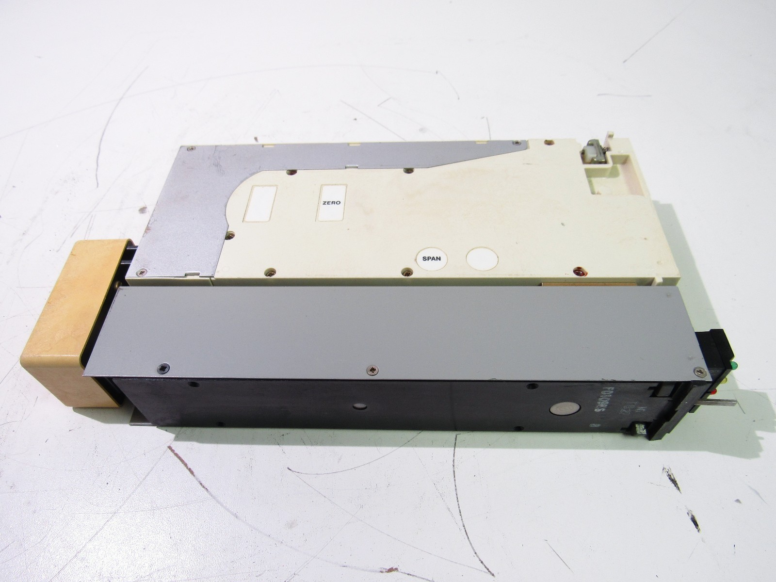FOXBORO 255PJ-M2N-S SPEC 200 DISPLAY STATION ***GOOD***