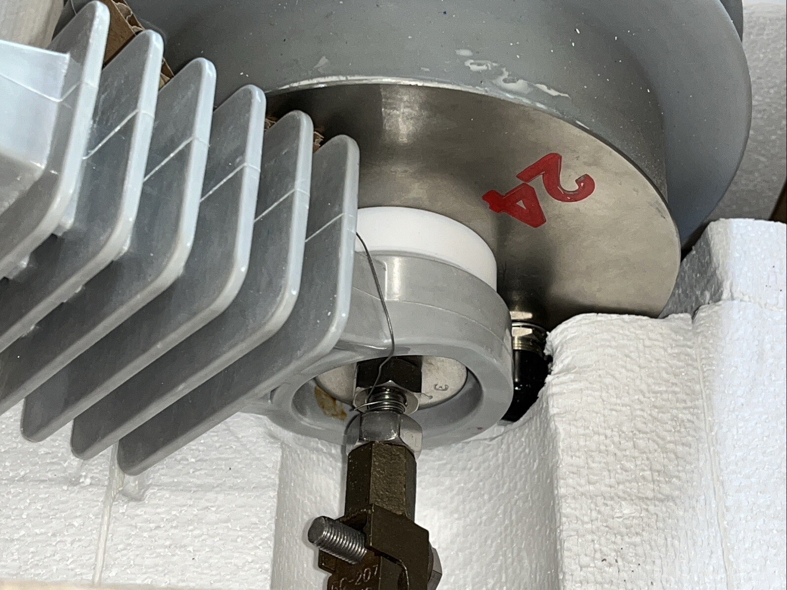 NEW- CUSTOM Medium To High Voltage Surge Arrester PEM105-24-D 1806 182