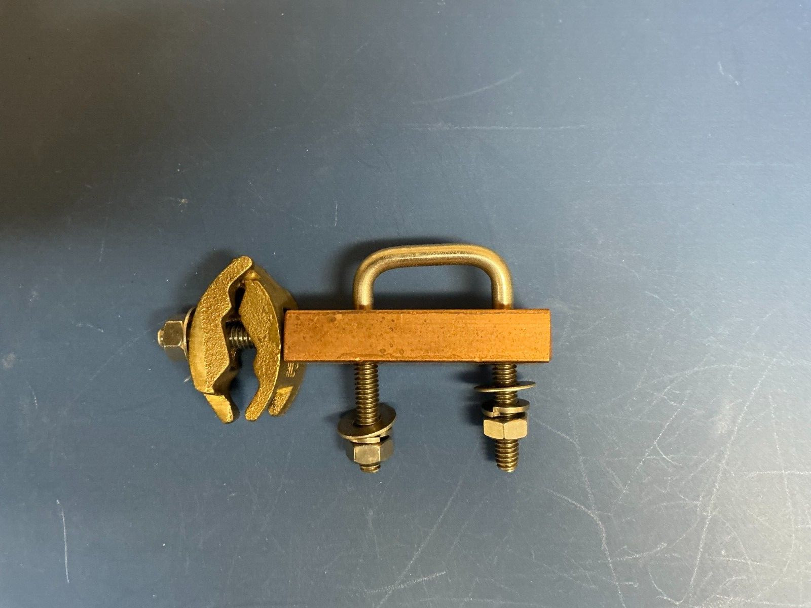 *FREE SHIPPING* Harger GROUND PEDESTAL CLAMP GP1MCI Lugs (5pcs Per Lot)