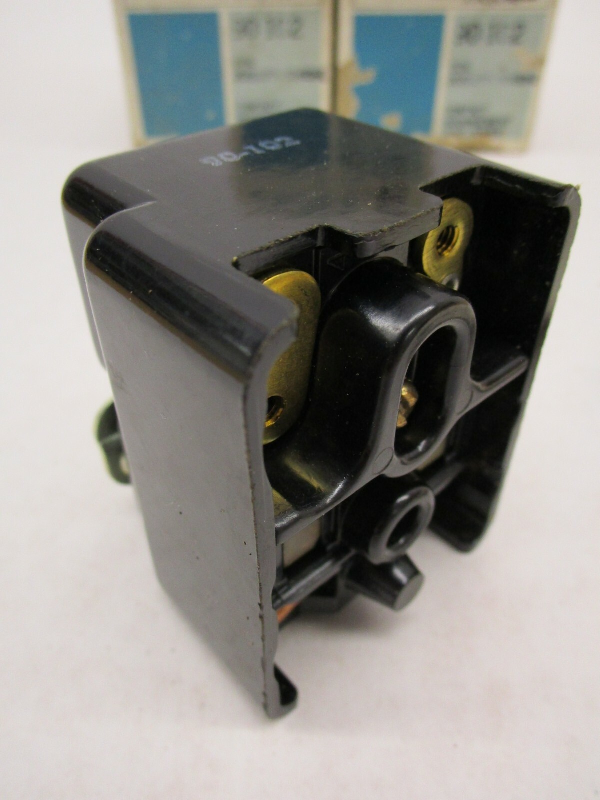 3 Essex 90-102 Contact Arrangement Spno Power RELAY, 208/230V 50/50hz NEW