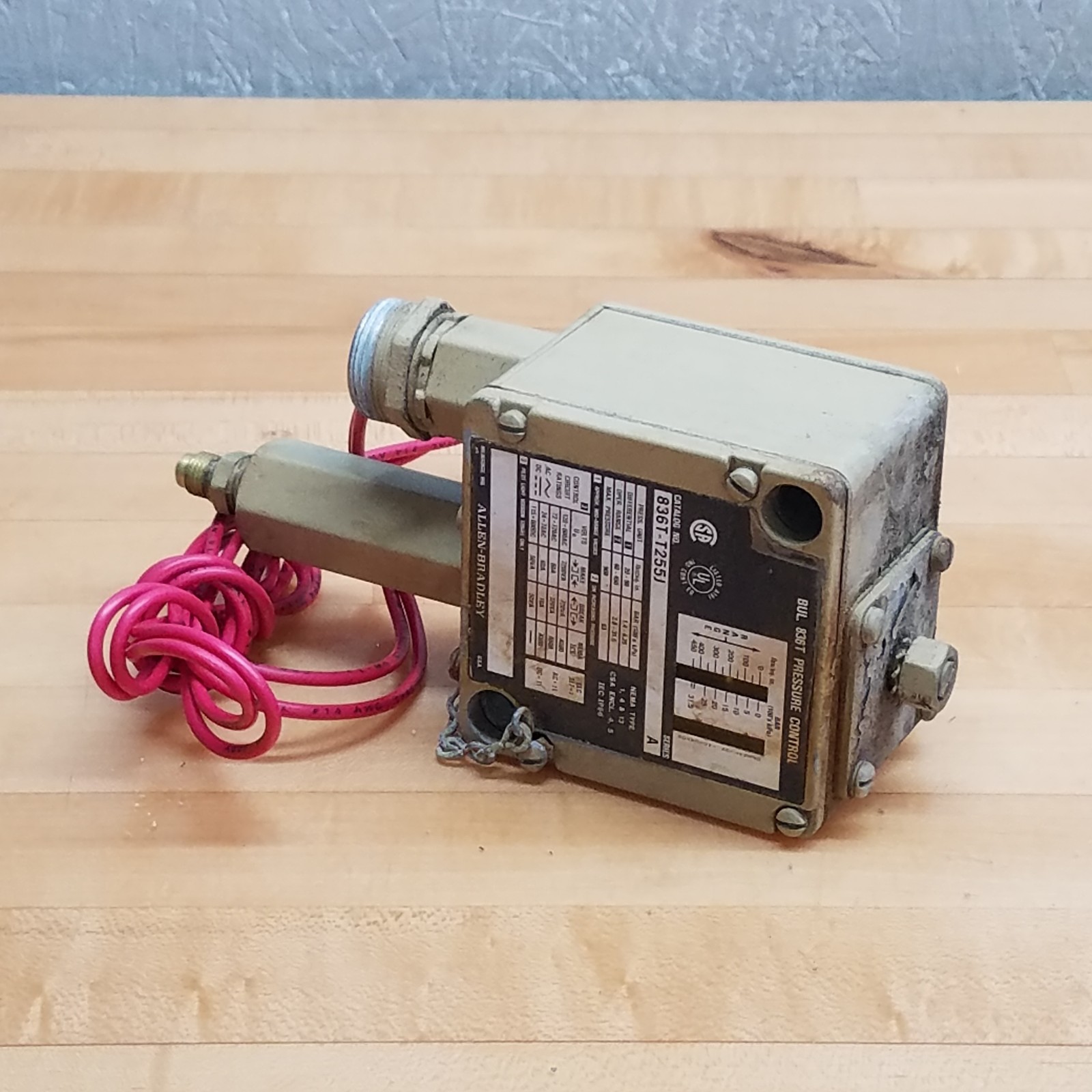 Allen Bradley 836T-T255J Series A Bulletin 836T Pressure Controls – USED