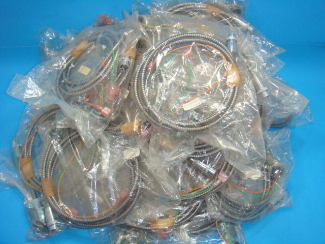 NEW AMPHENOL, CABLE WITH CONNECTOR, NEW IN PACKAGING