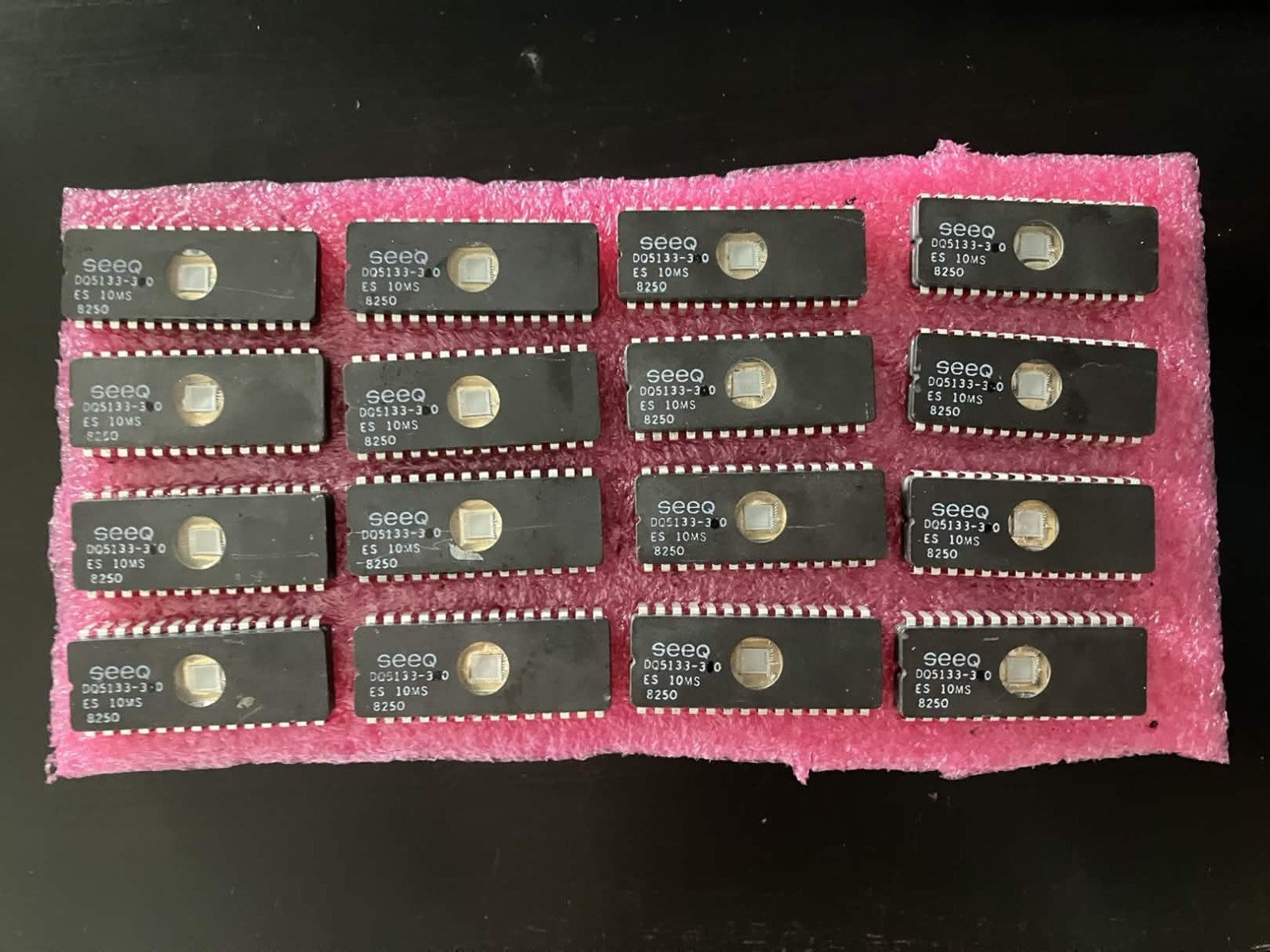 1 Count DQ5133-300 SEEQ 10 MS Computer Chip – untested