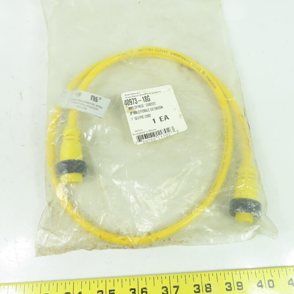 Daniel Woodhead 40973-18G Mini Change Cordset 3-Pin Male/Female 3′ 18/3 PVC