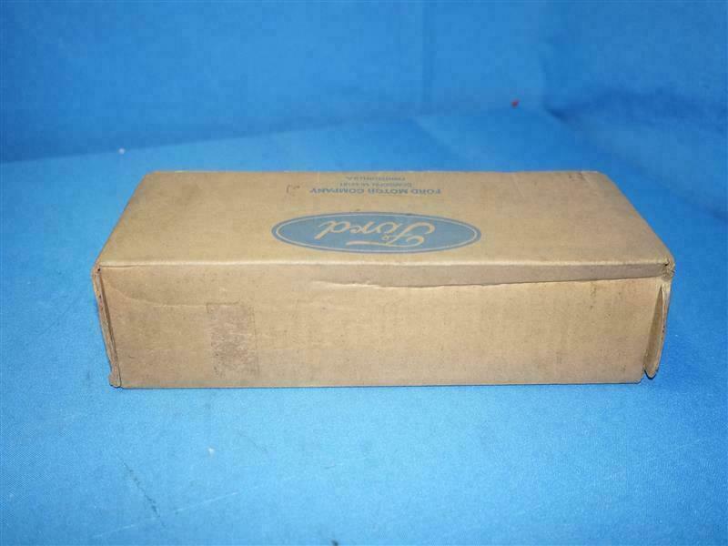 Ford F2UZ-1522405-B F2UZ1522405B Handle NEW NIB