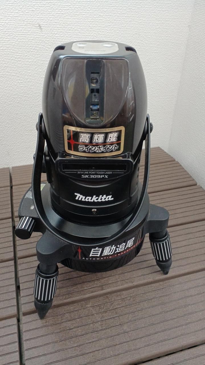 Makita SK309PXZ Laser Marker with Auto Tracking & Remote Rotation