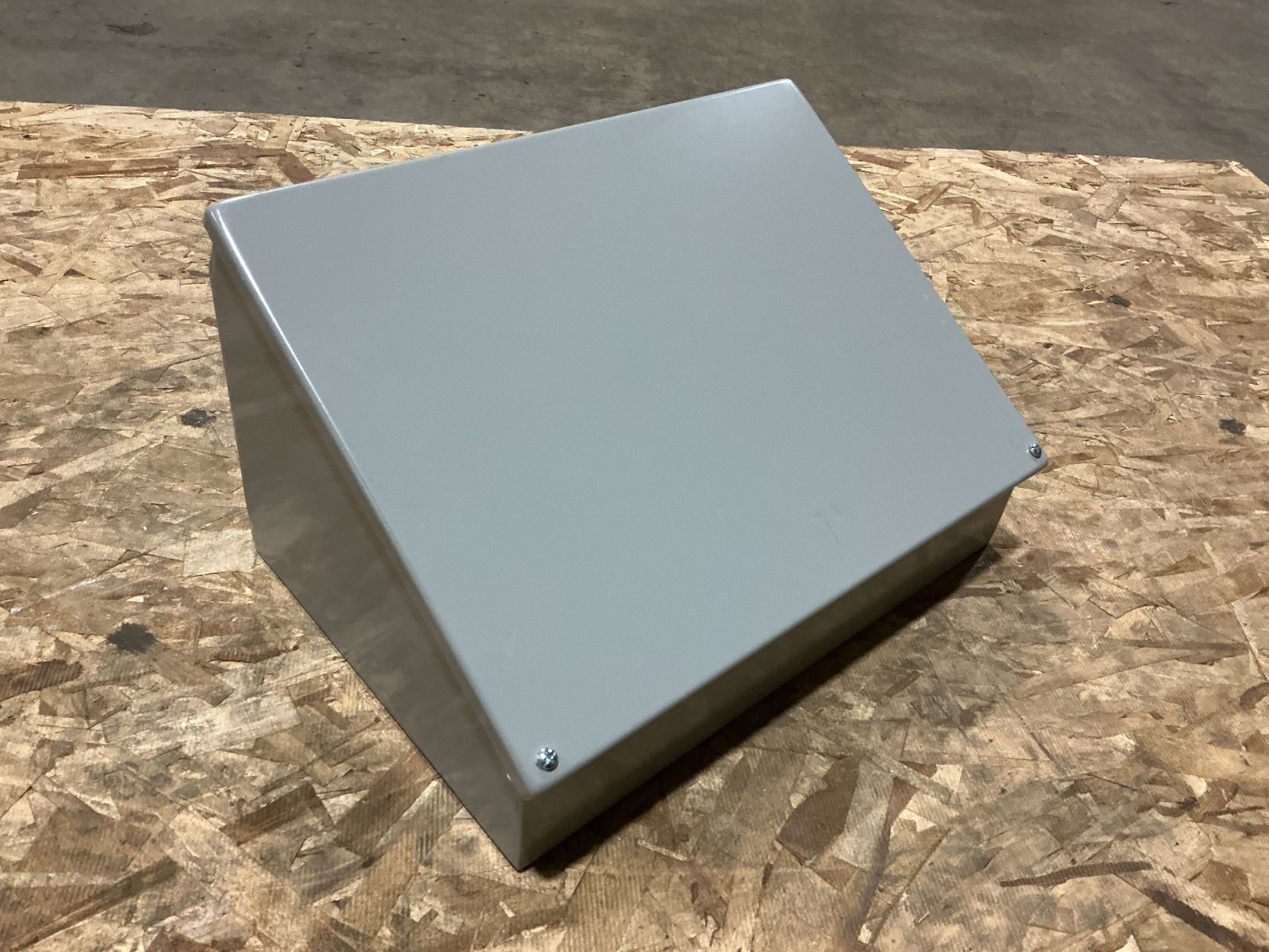 New nVent Hoffman C12C16 Consolet Enclosure Sloped Cover 12x16x9.09 Grey 59560