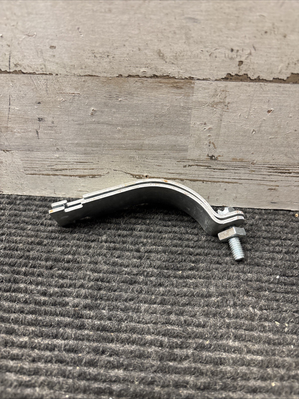 Lot of 5 B-Line B2015 Conduit Clamp 3″ STD & TW 3-1/2″ O.D Pipe Clamp