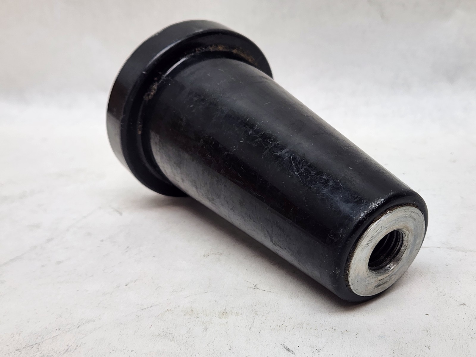 USED – Tyco Electronics Deadbreak Insulating Plug 21.1kV-GND
