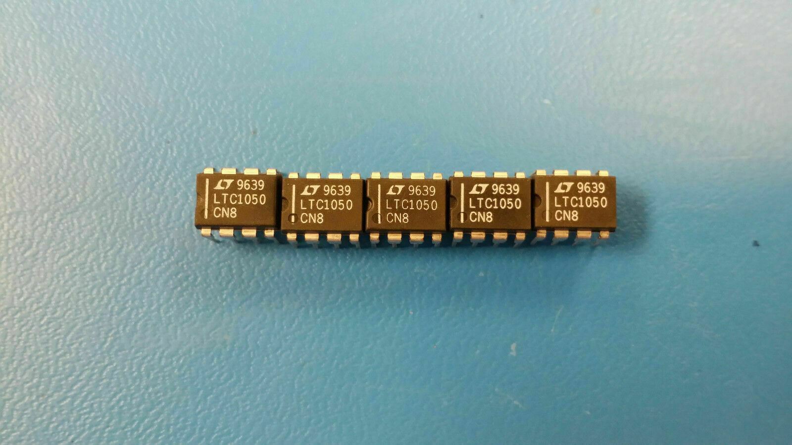 (5 PCS) LTC1050CN8 LT OP-AMP, 5uV OFFSET-MAX, 2.5MHz BAND WIDTH, PDIP 8PIN