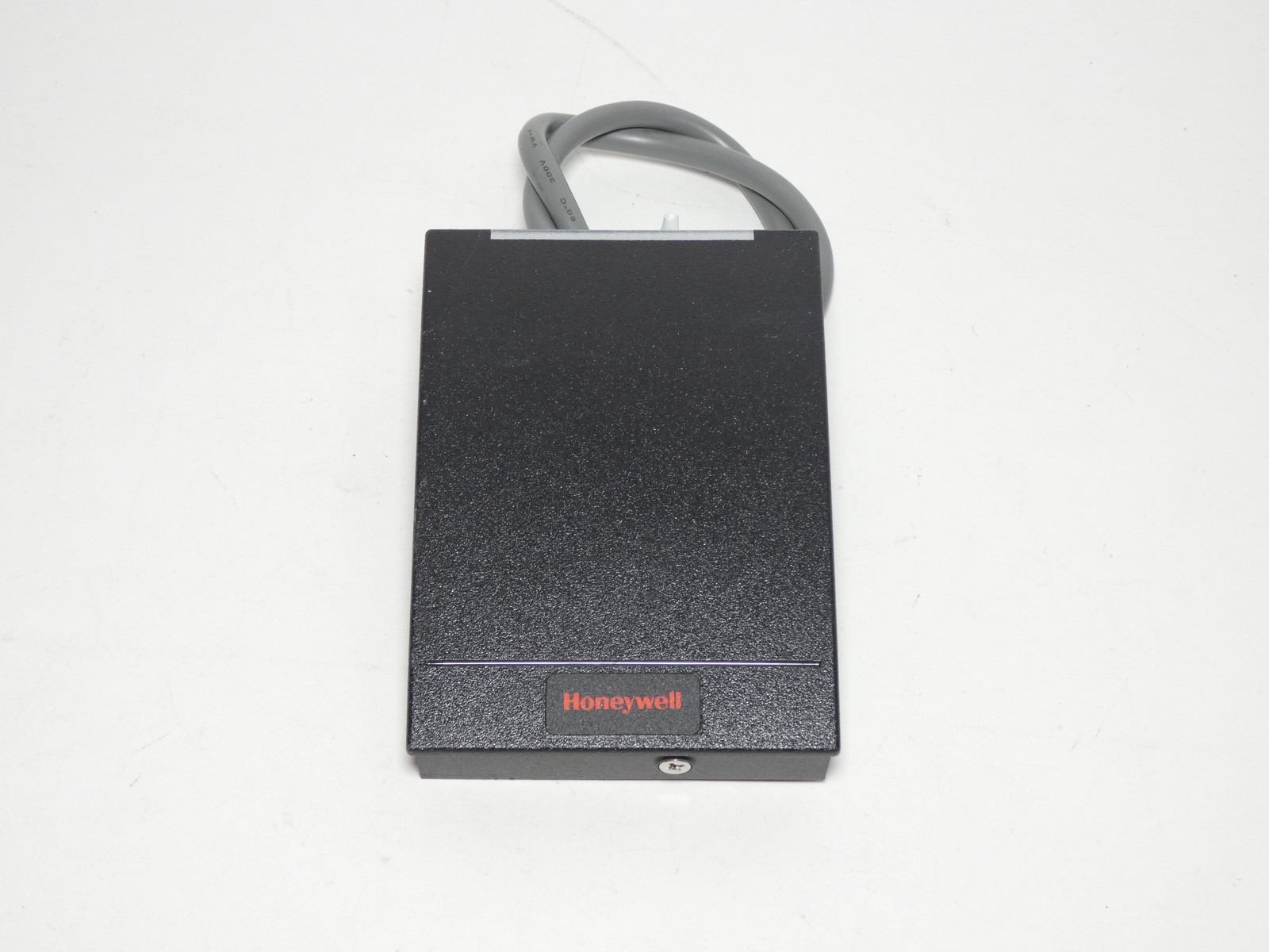 Honeywell OM41BHOND OmniClass 2.0 Multi-Technology Wall Switch Reader