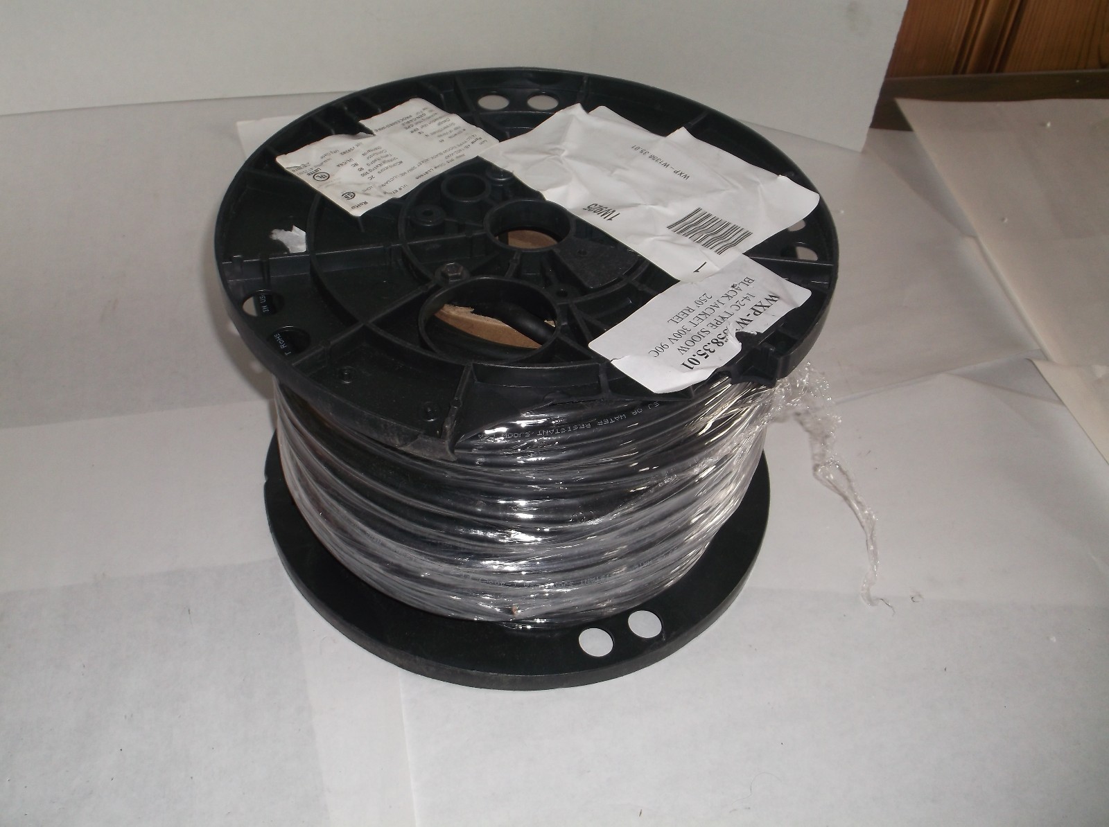 New Carol W1358.35.01 250 ft. Portable Cord, SJOOW, 18A, 300V, (F51J)