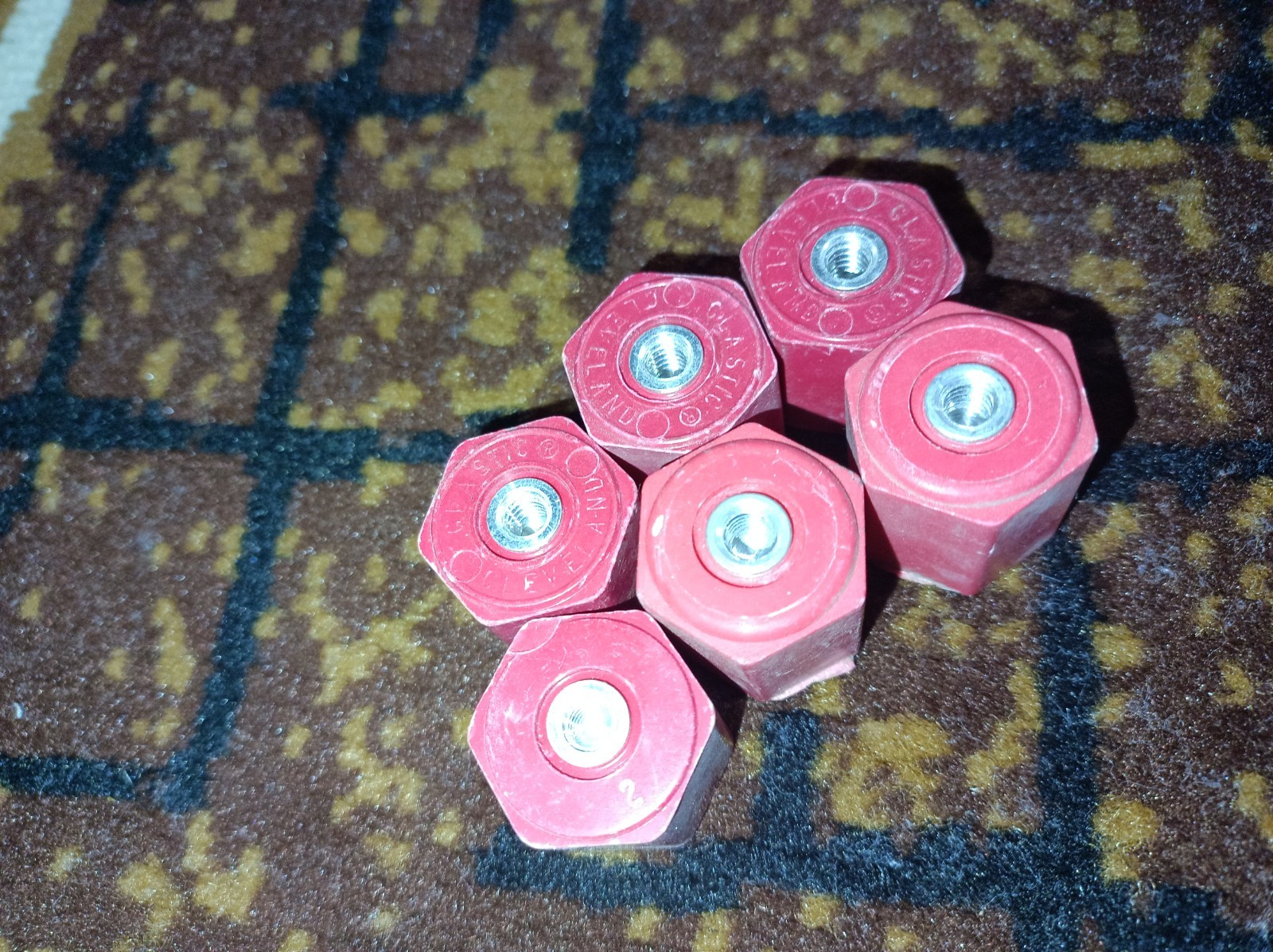 Siemens STANDOFFS Lot Of 6 Electrical Metermain Stand Offs